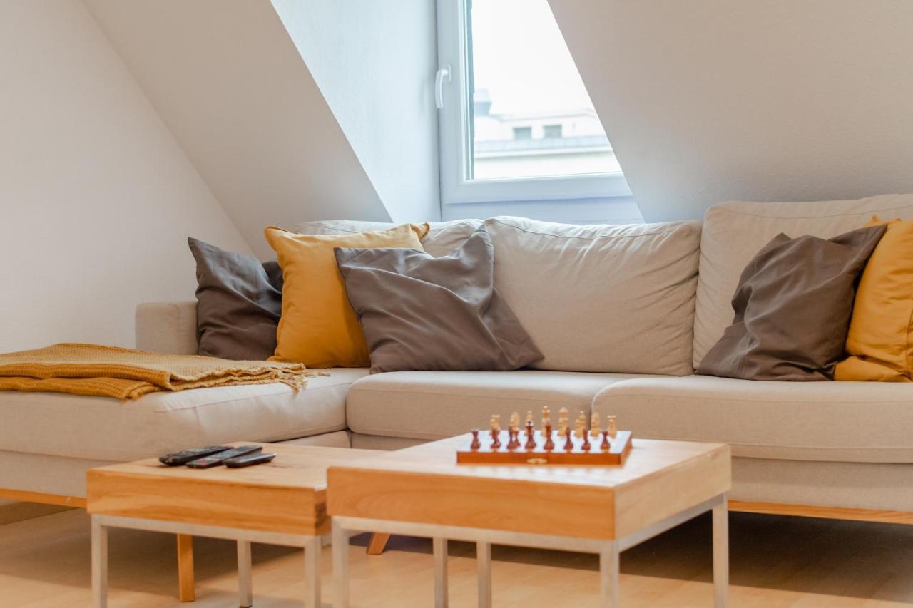 Dachgeschoss-apartment / Ruhig / Zentrale Lage Nahe Staatstheater / Hbf Apartment Wiesbaden