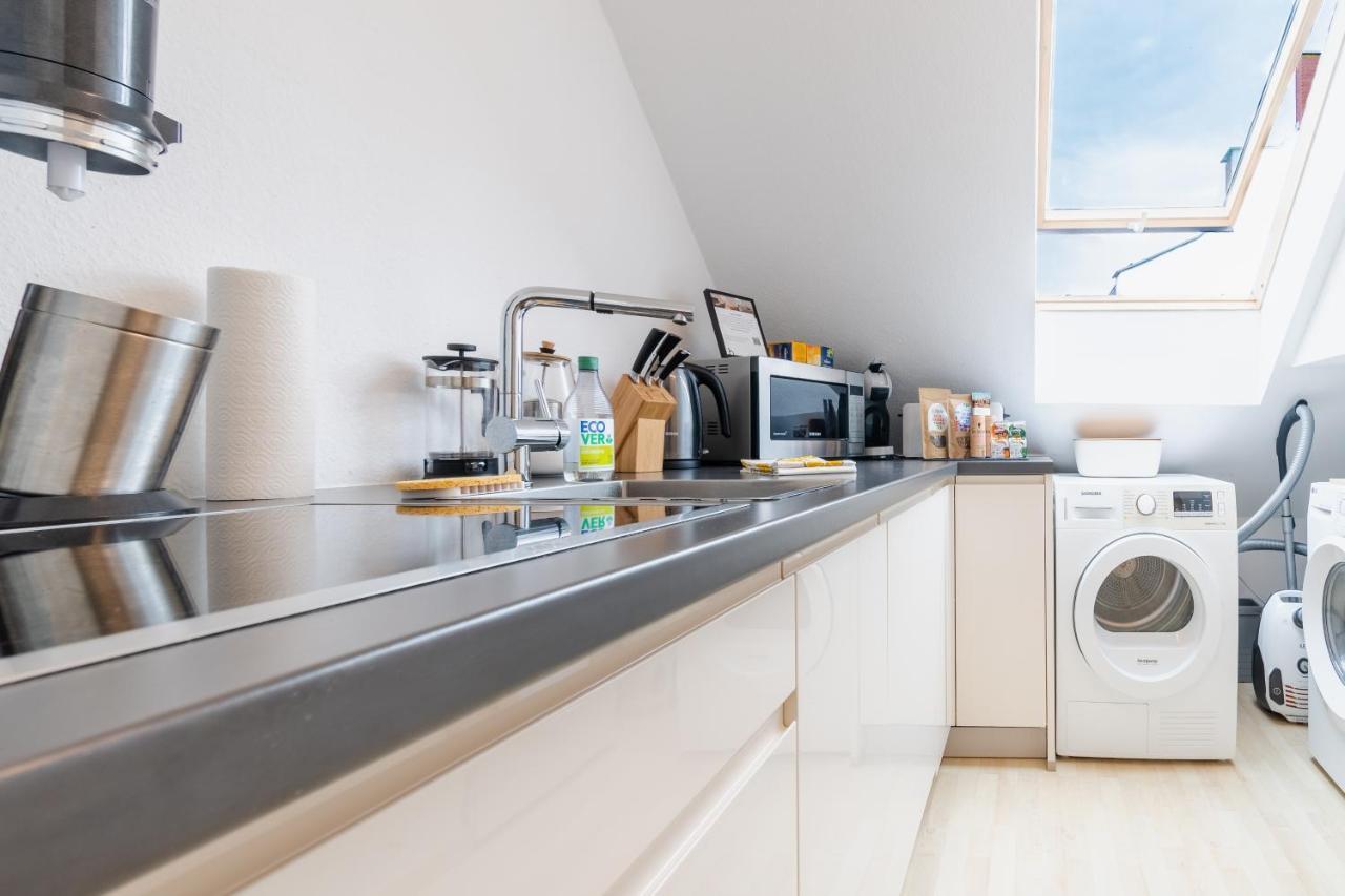 Dachgeschoss-apartment / Ruhig / Zentrale Lage Nahe Staatstheater / Hbf
