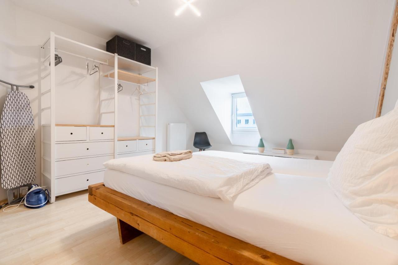 Dachgeschoss-apartment / Ruhig / Zentrale Lage Nahe Staatstheater / Hbf Apartment Wiesbaden